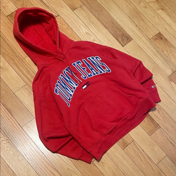 Tommy Hilfiger Red Tommy Jeans Pullover Hoodie - Picture 6 of 7